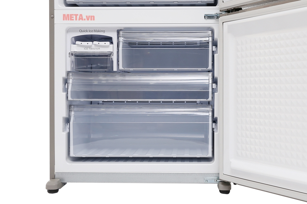 Tủ lạnh Panasonic 363 lít NR-BX418XSVN có dung tích ngăn đông 110 lít
